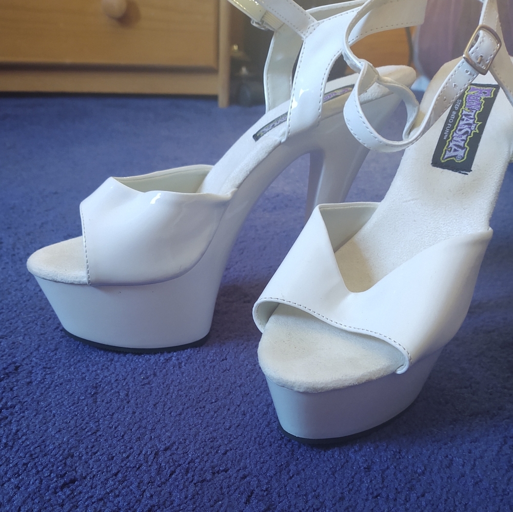 Platinum white platform club shoes